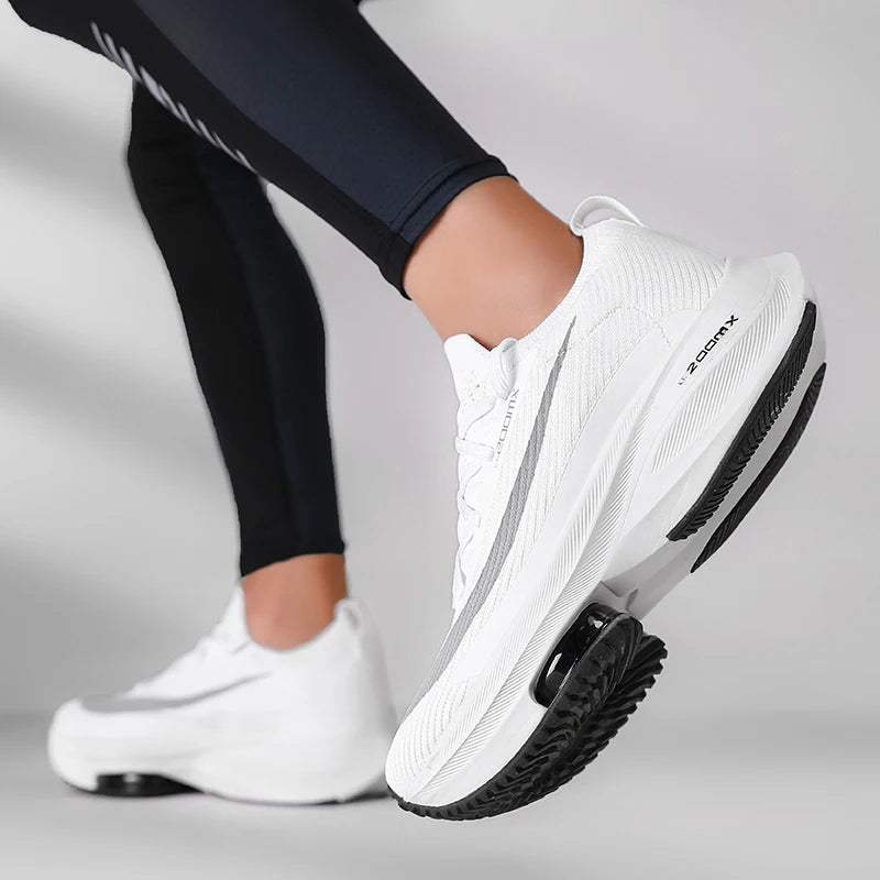Original Sneakers Men Mesh Breathable Comfortable Lace-up Flat Outdoor Running Shoes Luxury Design Trendy Tennis Shoes for Women