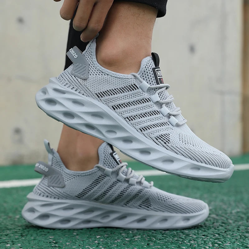 Men's casual shoes fashion sneakers breathable running shoes mesh lightweight outdoor walking training tennis shoes plus size
