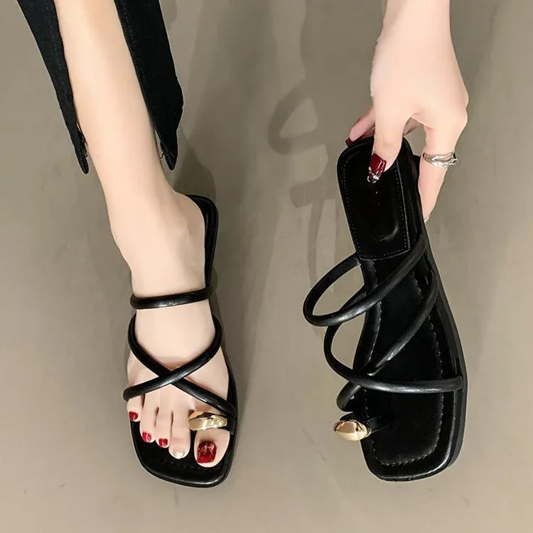 Stylish Women's Cross Strap Slide Sandals Comfortable Lightweight Toe Loop Beach Shoes with Casual Solid Color Design for Summer