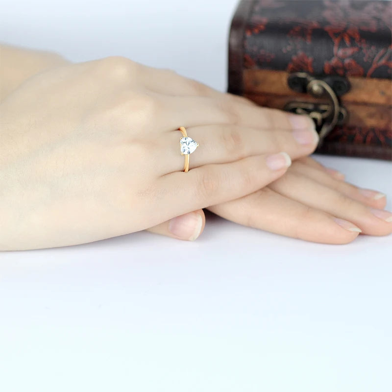 Lnngy 2024 Trend 10K Pure Gold Solitaire Rings Exquisite 7*7mm Heart Shaped Moissanite Rings For Couples Wedding Jewelry Gift
