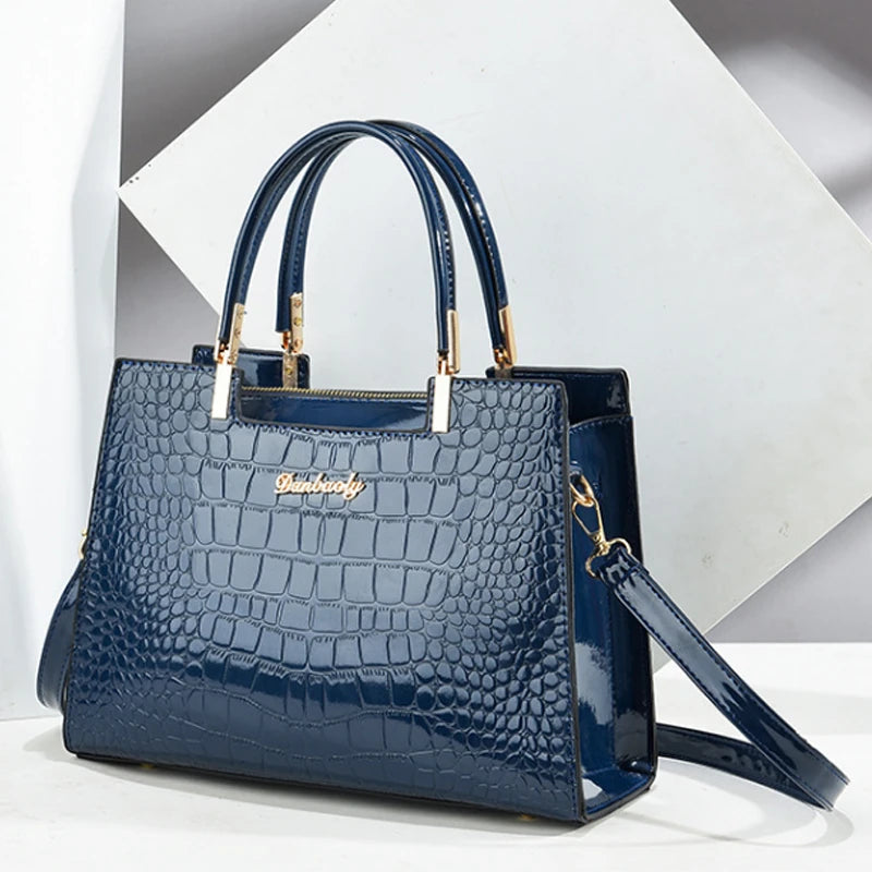 Women Handbags Female Designer Brand Shoulder Bags for Travel Weekend Outdoor Feminine Bolsas Leather Large Messenger bag Winter
