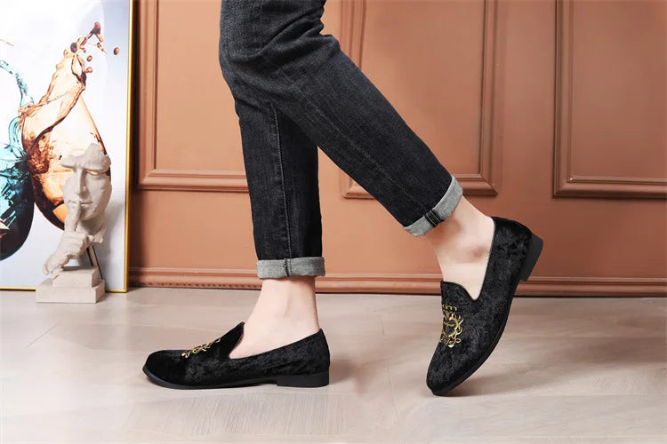 Luxury Suede Leather Shoes Men Big Size Wedding Dress Shoes designer Embroidery Loafers High Quality Oxford Men Flat Party Shoes