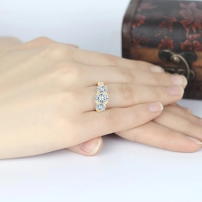 Lnngy Certified 2.0ct Oval Cut Three Stone Moissanite Ring 10K Solid Gold Rings for Lovers' Bridal Dazzling Wedding Jewelry