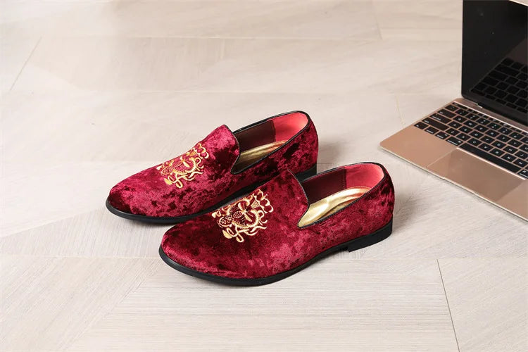 Luxury Suede Leather Shoes Men Big Size Wedding Dress Shoes designer Embroidery Loafers High Quality Oxford Men Flat Party Shoes