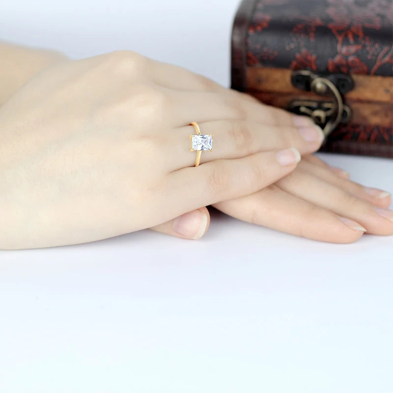Lnngy Trendy 10K Pure Gold Rings 4 Claws 6*8mm Rectangle Cut Moissanite Solitaire Ring For Women AU417 Simple Wedding Bands