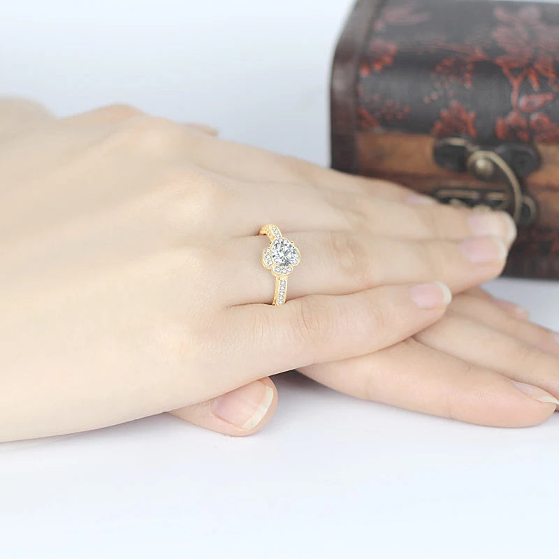 Lnngy 10K Solid Gold Flower Shape Rings Certified 0.8ct Round Cut Moissanite Wedding Ring for Women Romantic Dazzling Jewelry
