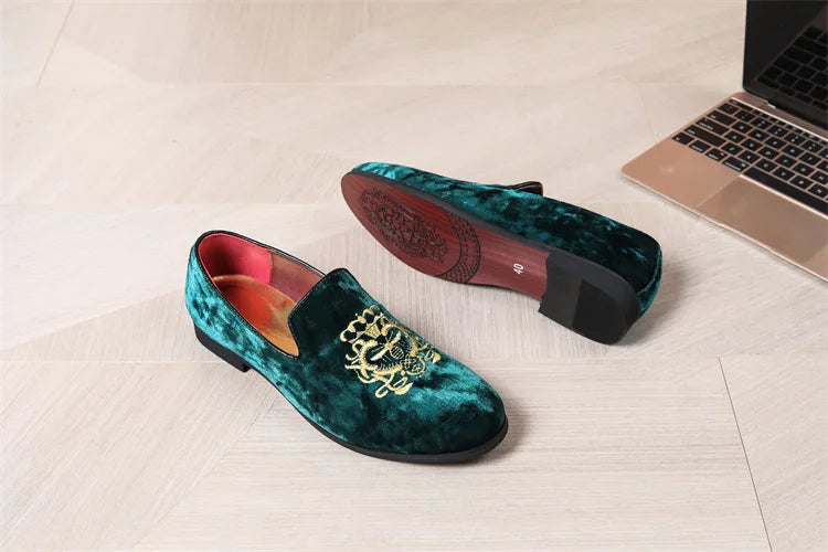 Luxury Suede Leather Shoes Men Big Size Wedding Dress Shoes designer Embroidery Loafers High Quality Oxford Men Flat Party Shoes